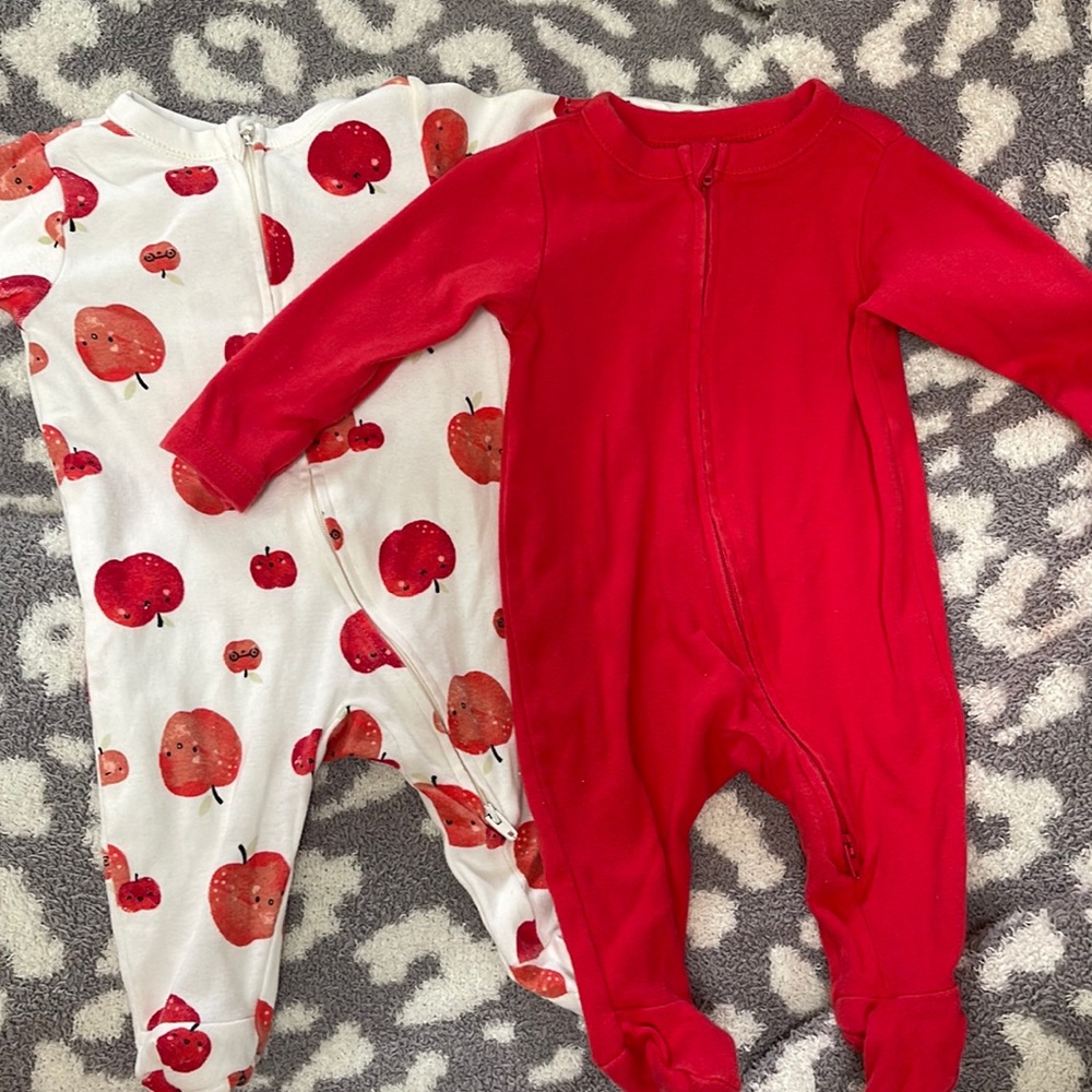 Old navy long sleeved onesies.